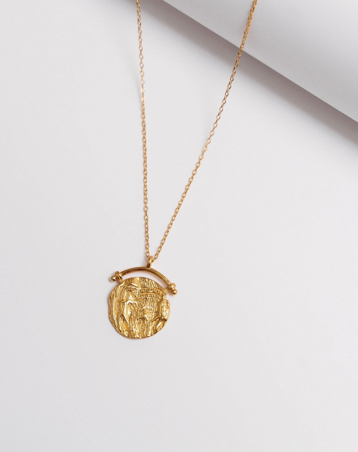 Roman Arc Necklace