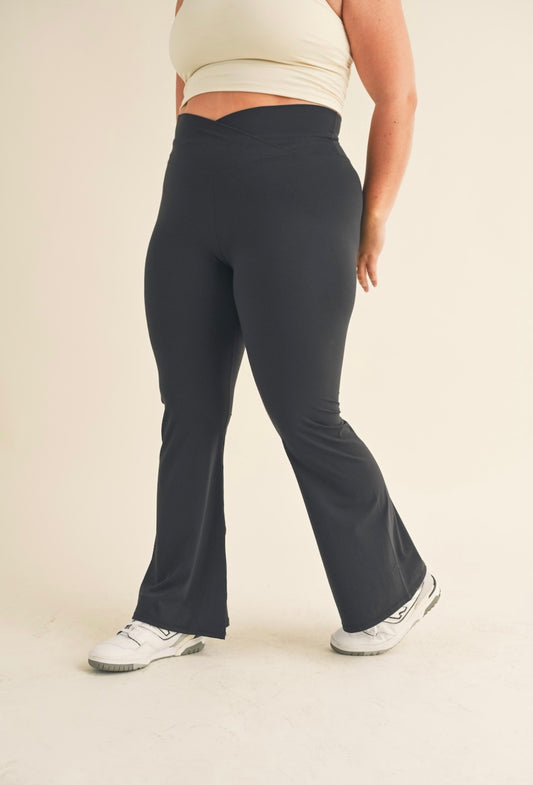 Kimberly Black Flare Leggings